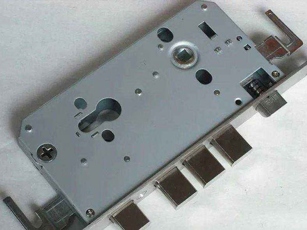 龙文24小时上门开锁公司